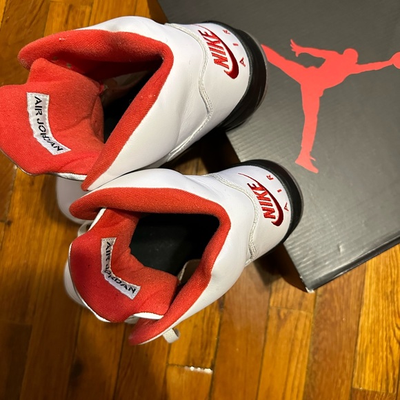 Fire red jordan 5s - Picture 2 of 4